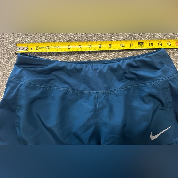 Lot Of 2 Nike Dri-Fit Womens Shorts Size Medium
Pre-Owned - Picture 9 of 16